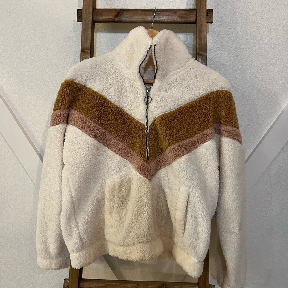 A&F Sherpa Pullover